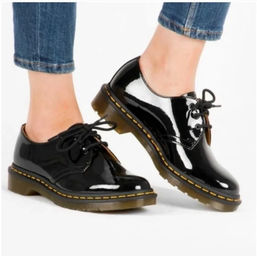 Dr. Martens 1461 Oxford Black Patent Leather With Yellow Stitching Sz 41 / US 9 - Picture 1 of 8